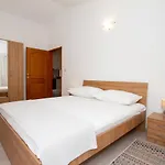 Francesca Apartment *