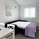 Francesca Apartment *