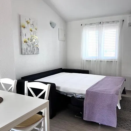 Francesca Apartmán *