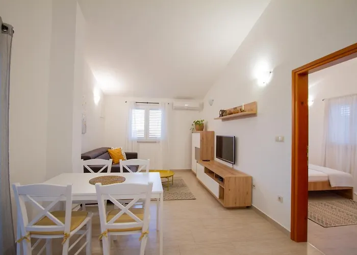 Francesca * Пакоштане