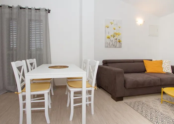 Francesca Пакоштане